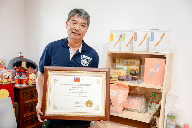 從沒落到重生：陳建行的歸來牛蒡復興之路